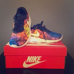 Nike tie dye sneakers